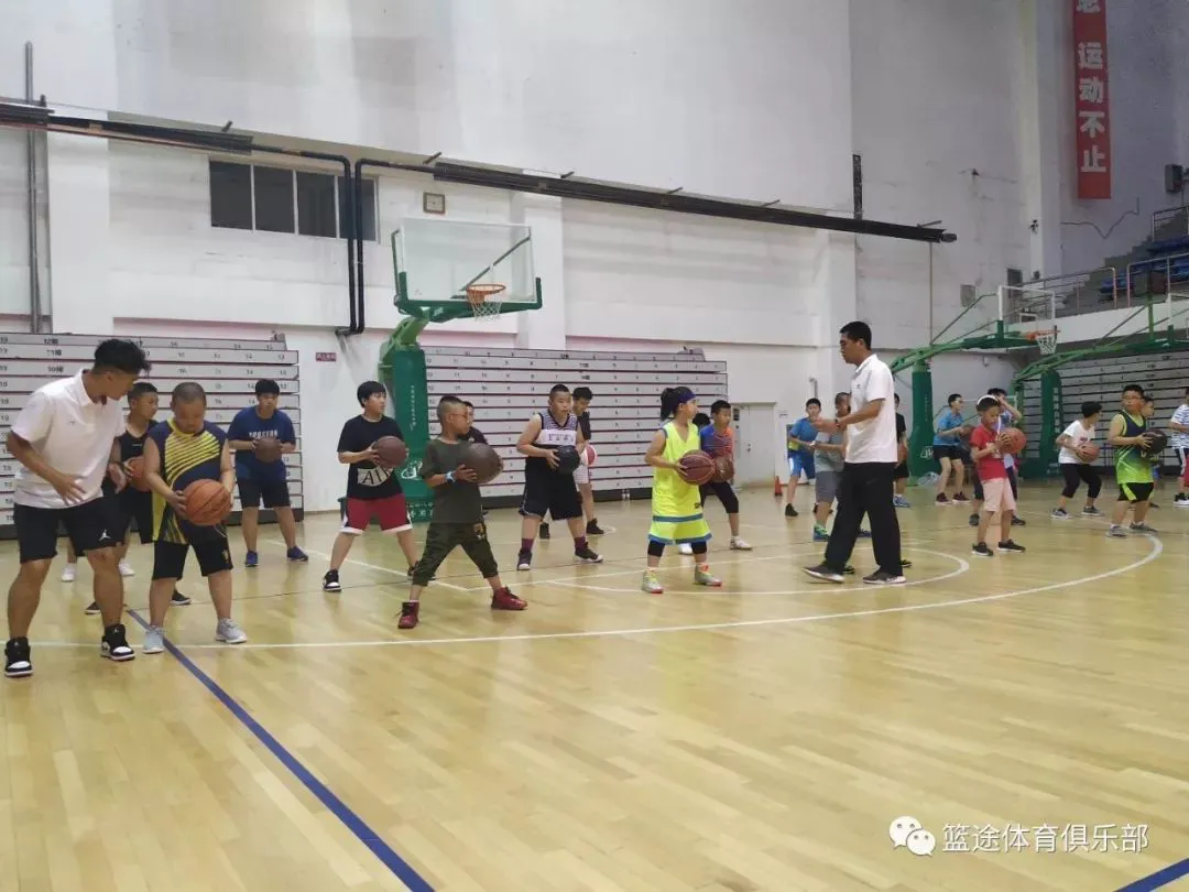 为什么我的篮球罚球总是不进?_0
